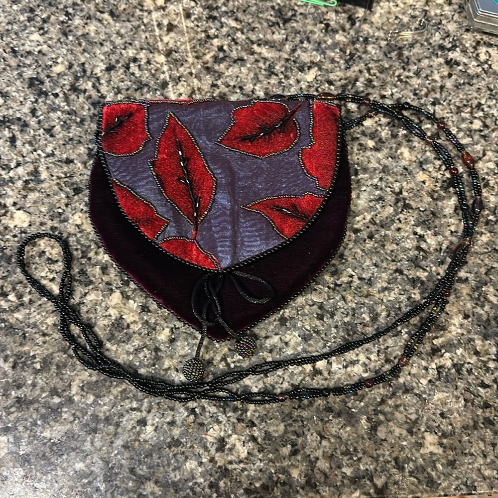 Beaded evening purse with leaf design